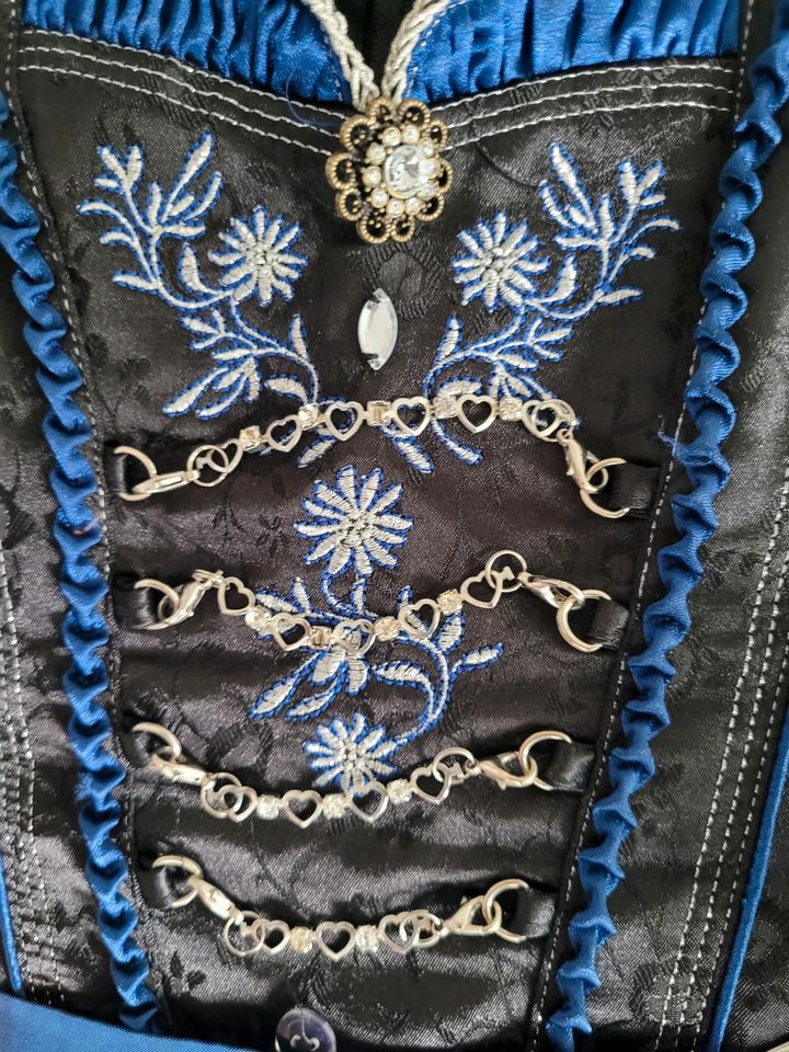 Tolles neuwertiges Dirndl blau schwarzes gr 34 Tracht in Vöhringen