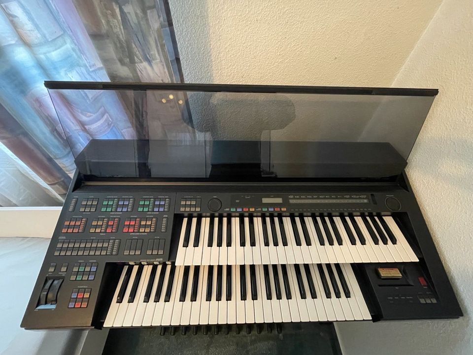 Yamaha Electone HS-8 in Dürnau