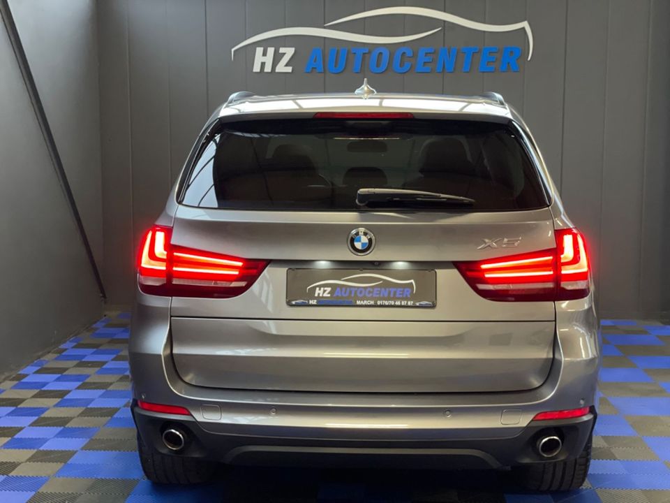 BMW X5 xDrive25d SPORT*PANO*LED*NAVI*LANE*1.HAND in Freiburg im Breisgau