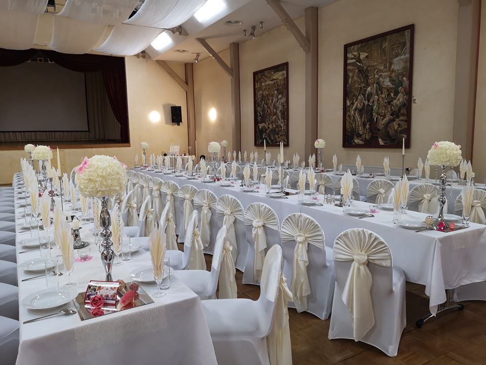 Hochzeitsdeko, Dekoration, Hintergrund, Tischdeko, Crem, Weiß in Baden-Baden