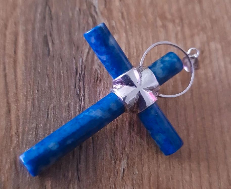 Lapislazuli Kreuz Anhänger mit 925er Sterlingsilber verfeinert in Fürstenberg/Havel