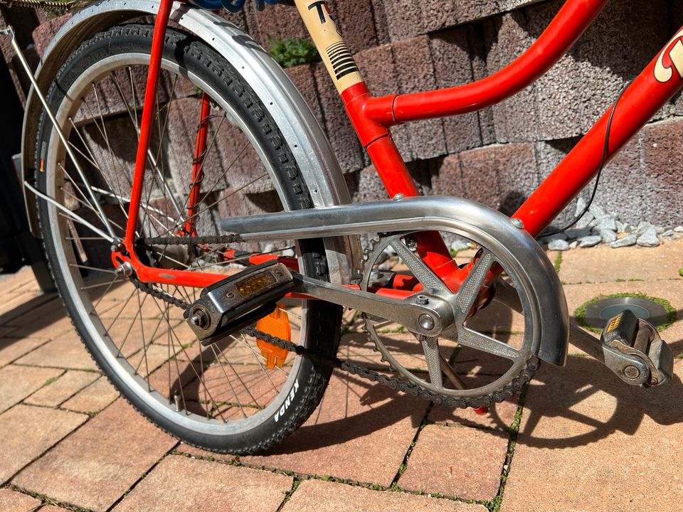 Diamant Fahrrad in rot , TOP in Mohorn