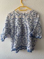 Zara Damen Bluse kurzärmelig Gr. M in weiß/blau Baden-Württemberg - Reutlingen Vorschau