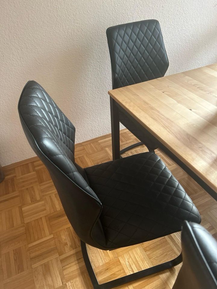 4 Esszimmer Stühle in Hagen