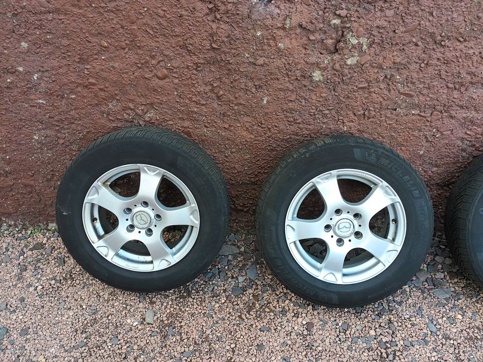 195/65 R15 Reifen mit Alufelgen in Schmelz