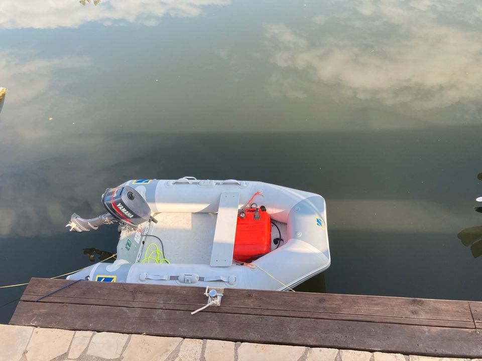 Zodiac Schlauchboot mit 4 PS Yamaha Aussenborder inkl. Slipwagen in Bochum