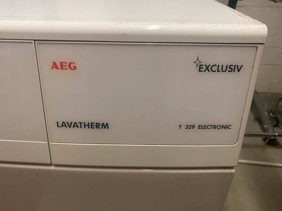 AEG Lavatherm T 329 Electronic Exclusiv Ablufttrockner in Reppenstedt