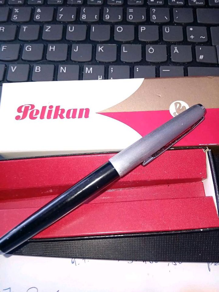 Füllhalter. Original PELIKAN in Extertal