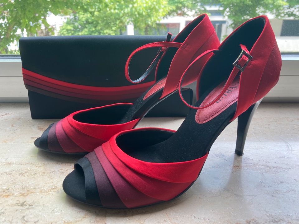 High Heels Peeptoes Schuhe wie neu 38 Clutch Menbur schwarz rot in Düsseldorf