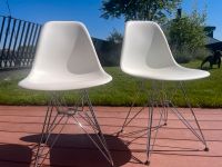 2 x Vitra DSR Eames Side Chairs NAGELNEU Frankfurt am Main - Bornheim Vorschau