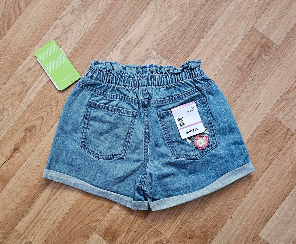 Jeans Shorts Gr. 128 Neu in Berlin