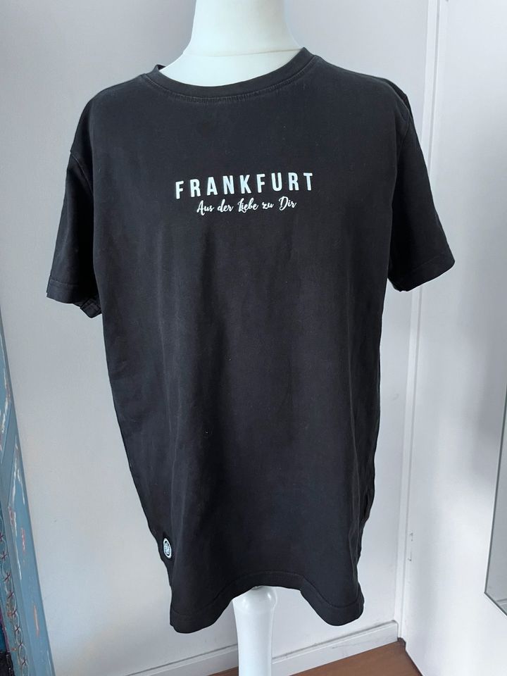 Eintracht Frankfurt aus liebe zu dir Shirt t-Shirt Schwatz 152 in Frankfurt am Main