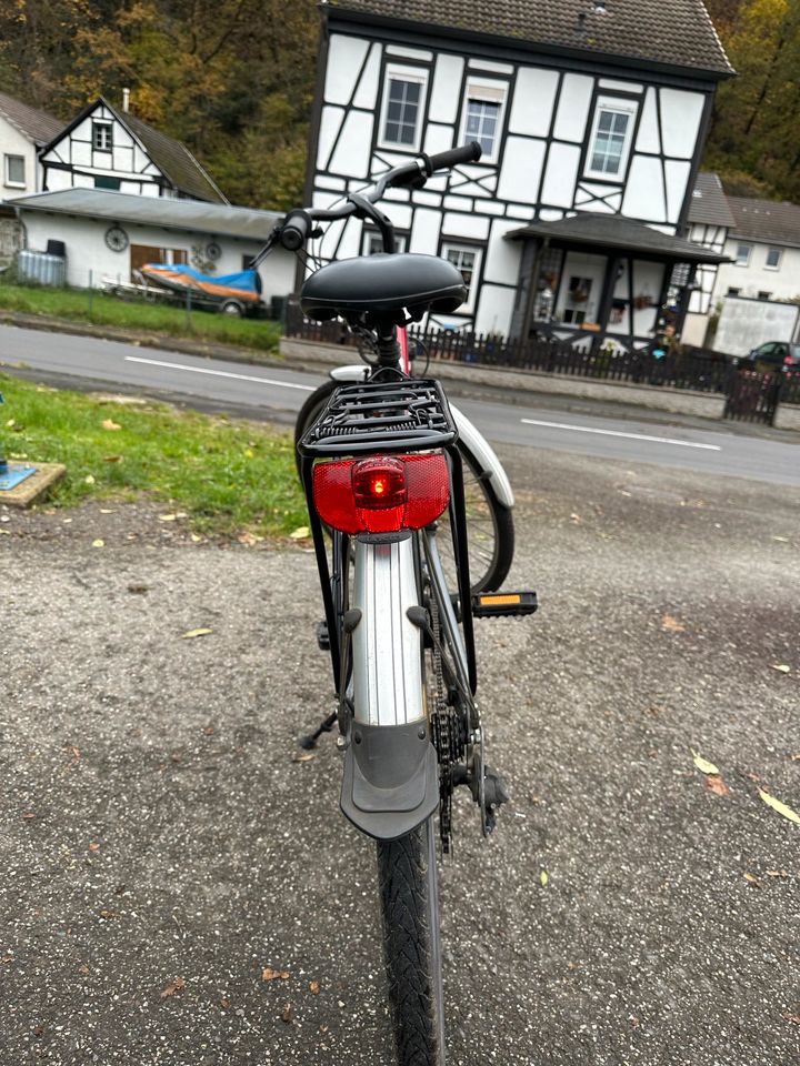 Damenfahrrad 26 Zoll 24 Gänge in Eitorf