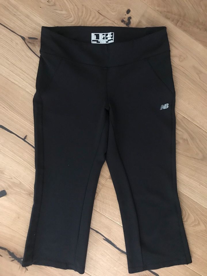 Leggins Sport schwarz New Balance Reebok 3/4 in Euskirchen