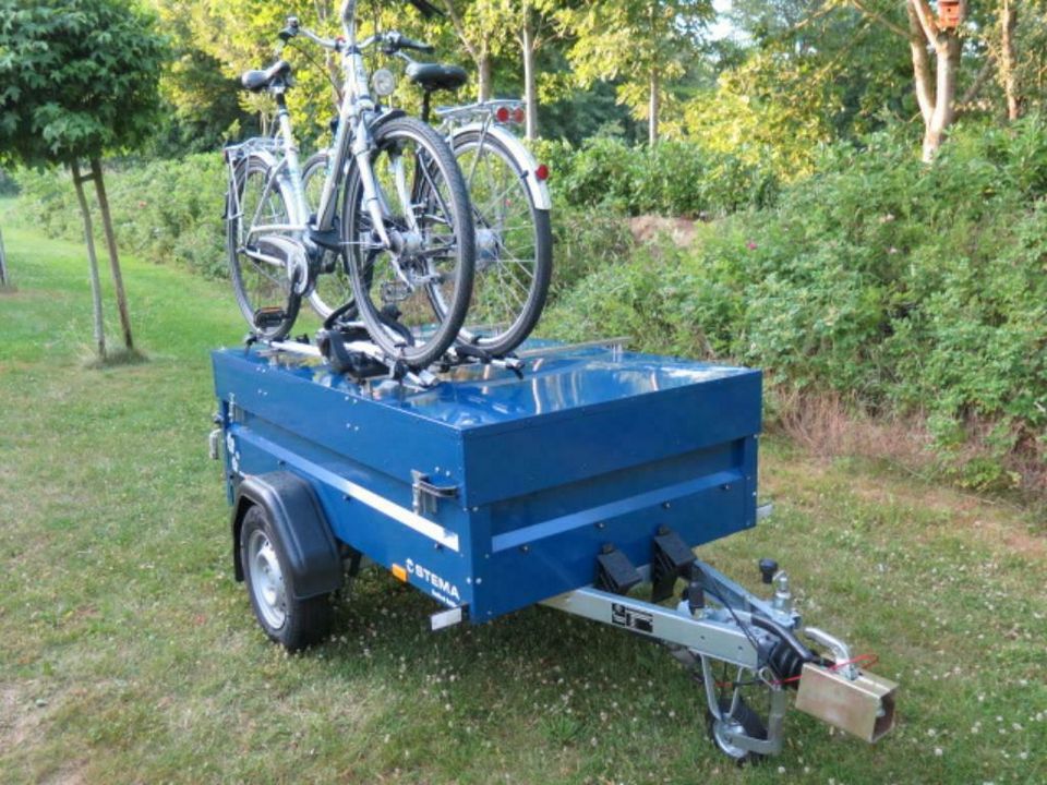 Vermietung Anhänger Deckel und 2 Fahrradträger Thule ProRide 598 in Rahden