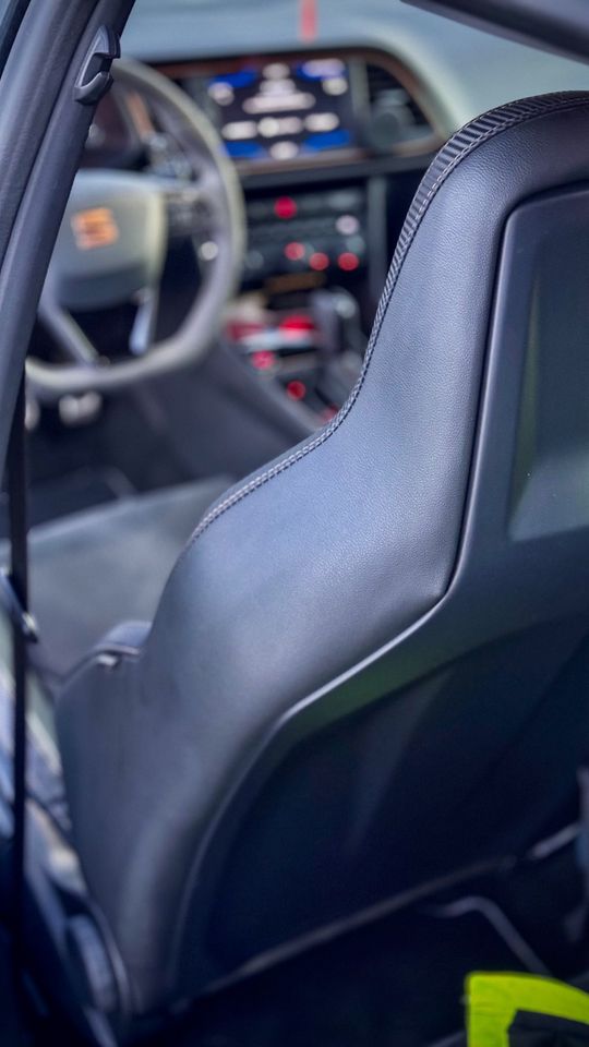 Seat Leon Cupra R St - Carbon /Allrad/ Grail AGA- BiPolar in Döbeln