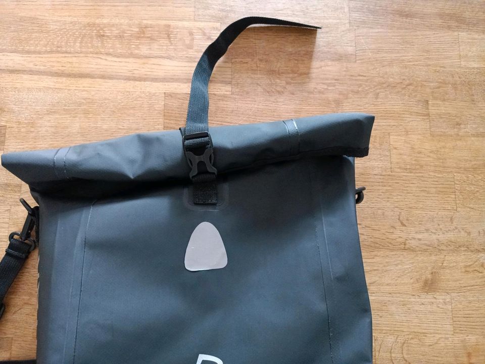 Fahrradrucksack/- Tasche Rohtar in Hamburg