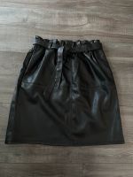 Only Leder Rock Gr. 38 schwarz wie neu Nordrhein-Westfalen - Hamm Vorschau