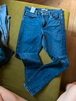 Levi’s high rise super skinny 30 Hessen - Hofheim am Taunus Vorschau