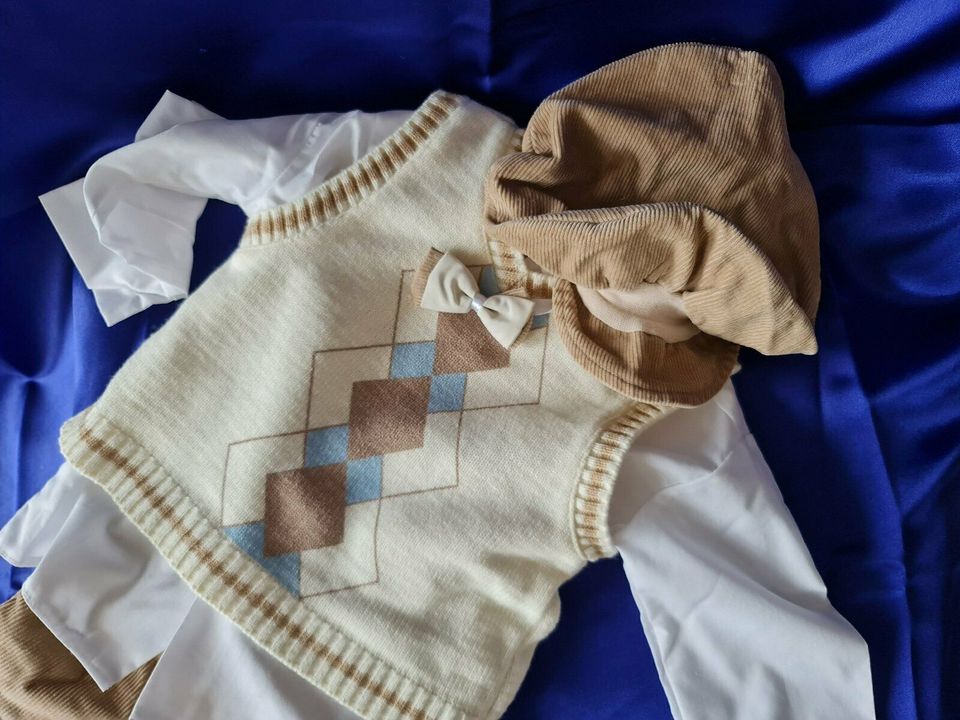 Jungen Anzug, neu, elegante Baby Mode, 5 tlg. Set aus Baumwolle in Klein Wesenberg