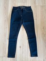 Stretch Jeans von Gina Größe 42 Neuwertig! Nordrhein-Westfalen - Herford Vorschau