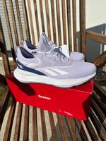 NEUE Reebok Laufschuhe/Sportschuhe für Damen in Größe 39 Frankfurt am Main - Kalbach Vorschau