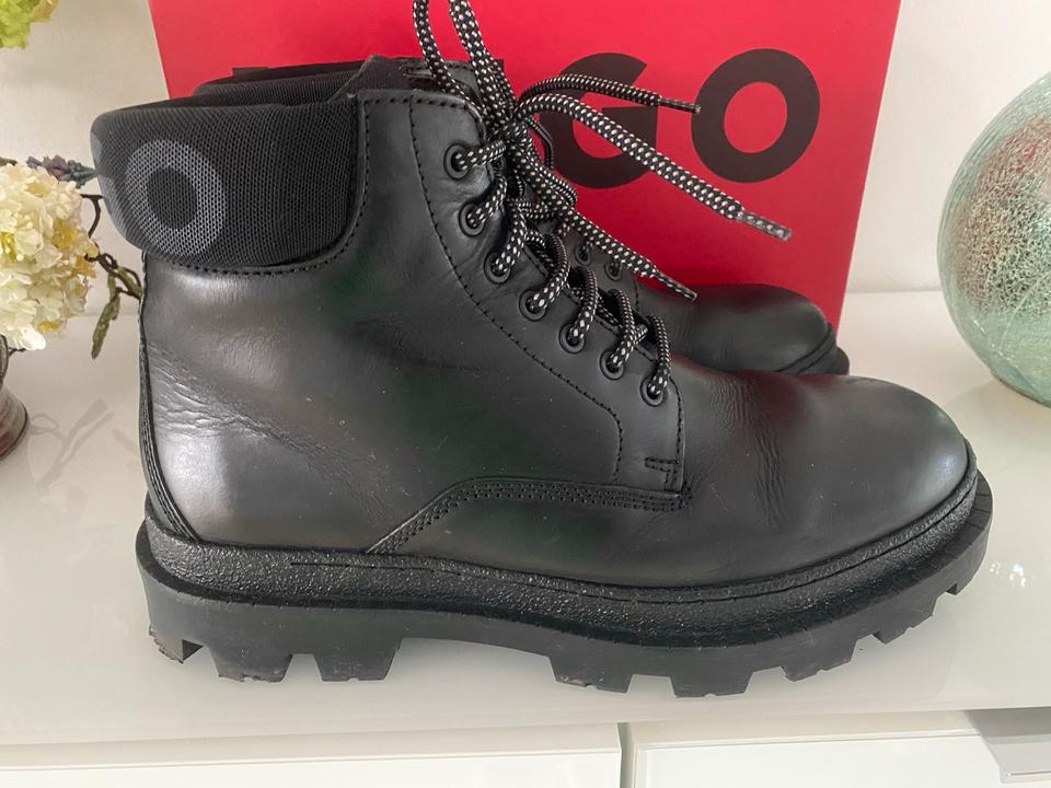 Hugo Boss Herren Boots Stiefel Leder schwarz Größe 43 in Merseburg