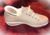 ARA Hochwertiger Sneaker mit Luftpolster Leder Gr. 40 (6 1/2) Neu Baden-Württemberg - Gengenbach Vorschau