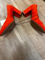Pumps in rot  NEU mit Etikett Nürnberg (Mittelfr) - Südoststadt Vorschau
