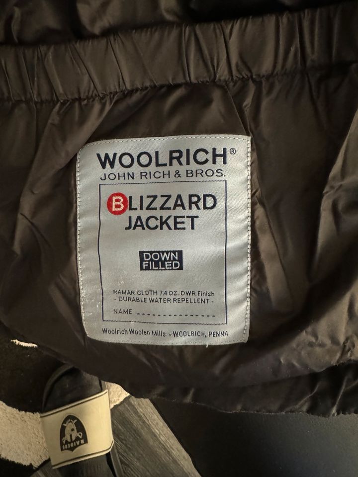 Woolrich Blizzard Gr.M Schwarz in Frankfurt am Main