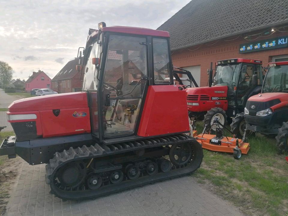 Raupentraktor Raupe Traktor Raupenschlepper Schlepper in Rossow