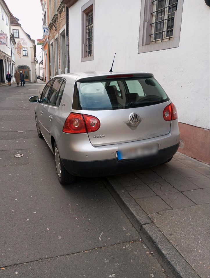 Golf 5  ......1900 eur in Rottendorf Unterfr