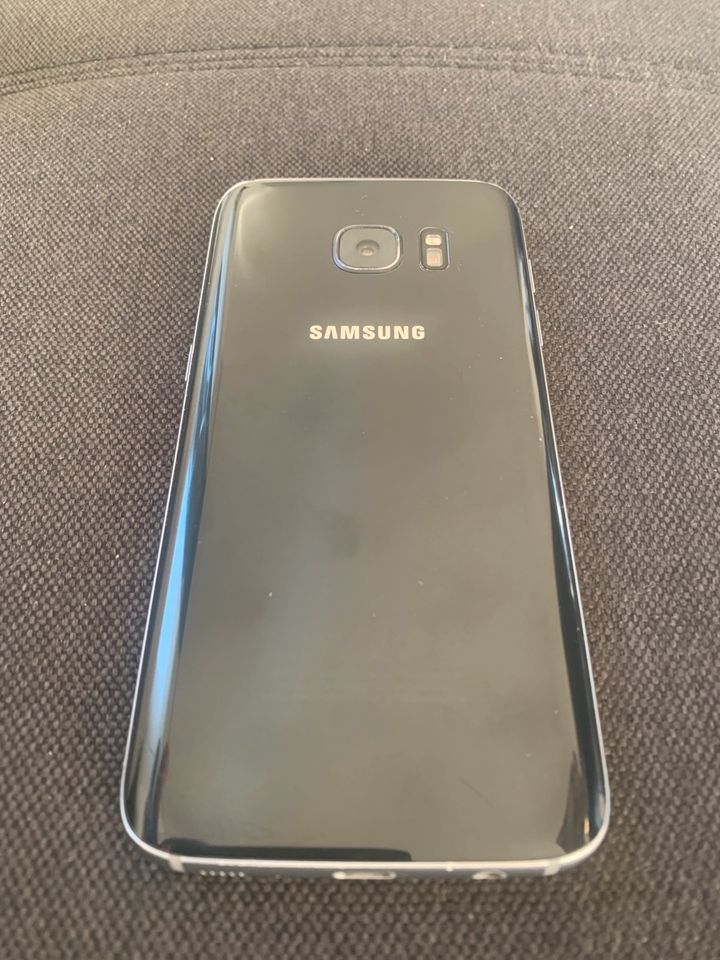 Samsung Galaxy S7 schwarz in Harsum