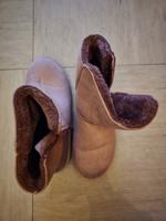 Rosa Stiefelette von Esprit (Gefüttert) Köln - Vingst Vorschau