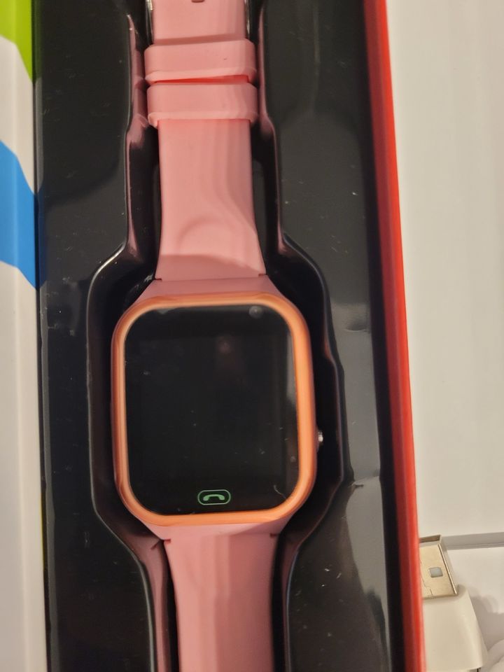 Kinder Smartwatch 4G mit GPS (SIM Kart) in Hamburg