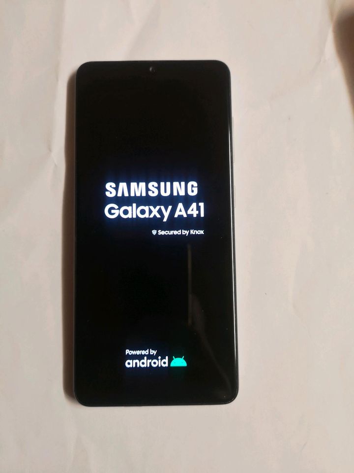 Samsung galaxy A41 64gb Top Zustand in Östringen