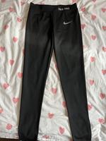 2 Nike leggins Größe S Düsseldorf - Garath Vorschau