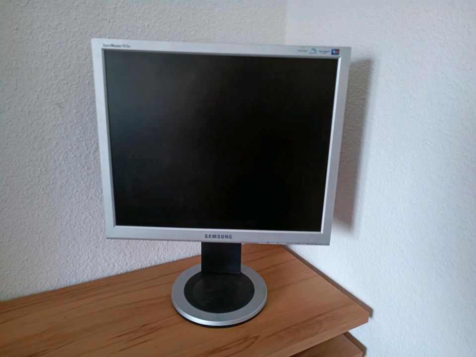 Samsung PC Monitor SyncMaster 913 N  19 Zoll in Herne