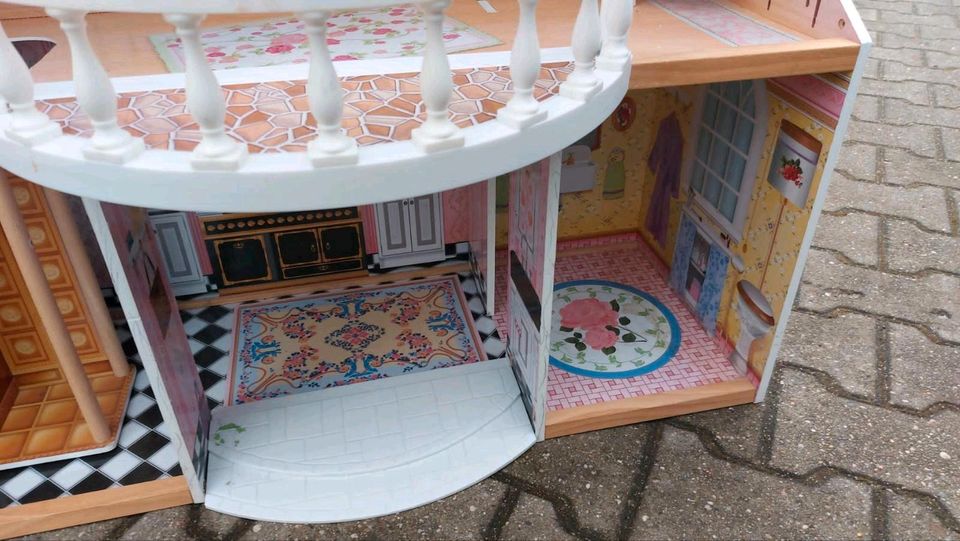 Puppenhaus Holz Groß Barbie Haus in Berlin