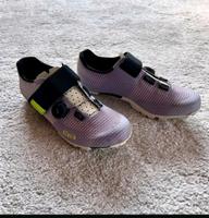 Fizik Carbon MTB Gravel Rennrad Klick Schuhe flieder/weiß 39 Hessen - Hilders Vorschau