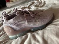 NIKE AIR VAPORMAX (Damenschuh) Gr.38 Hessen - Schwalmstadt Vorschau
