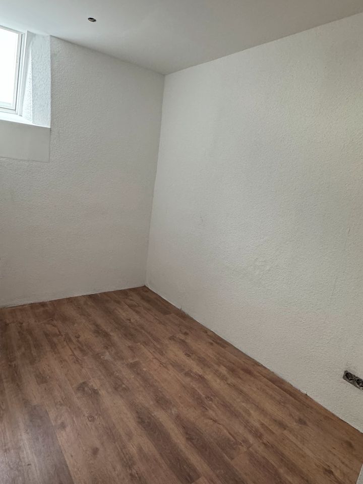 Renovierte Wohnung 5 zimmer. in Gelsenkirchen