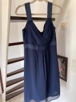Esprit Abendkleid dunkelblau Größe 36 Niedersachsen - Oyten Vorschau