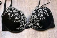 Damen BH in der Farbe Schwarz/Weiß in der 75 C H&M Sachsen-Anhalt - Bitterfeld Vorschau