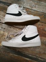 Nike Blazer Mid '77, Kinder Sneaker, Farbe weiß, Größe 37,5, DA40 Nordrhein-Westfalen - Gronau (Westfalen) Vorschau