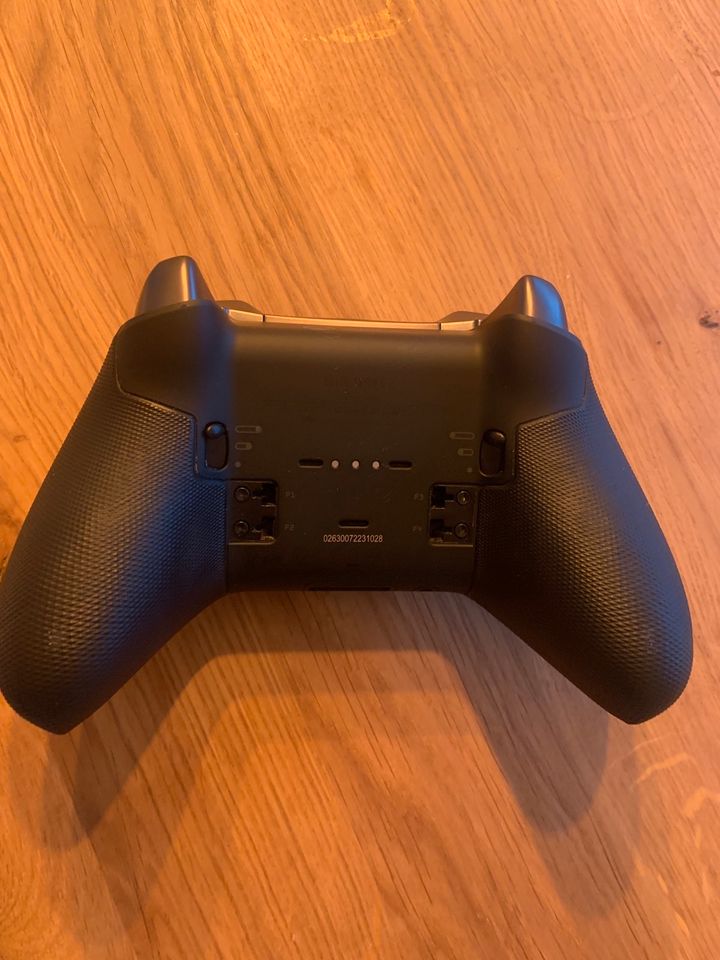 Elite Controller Series 2 in Frechen