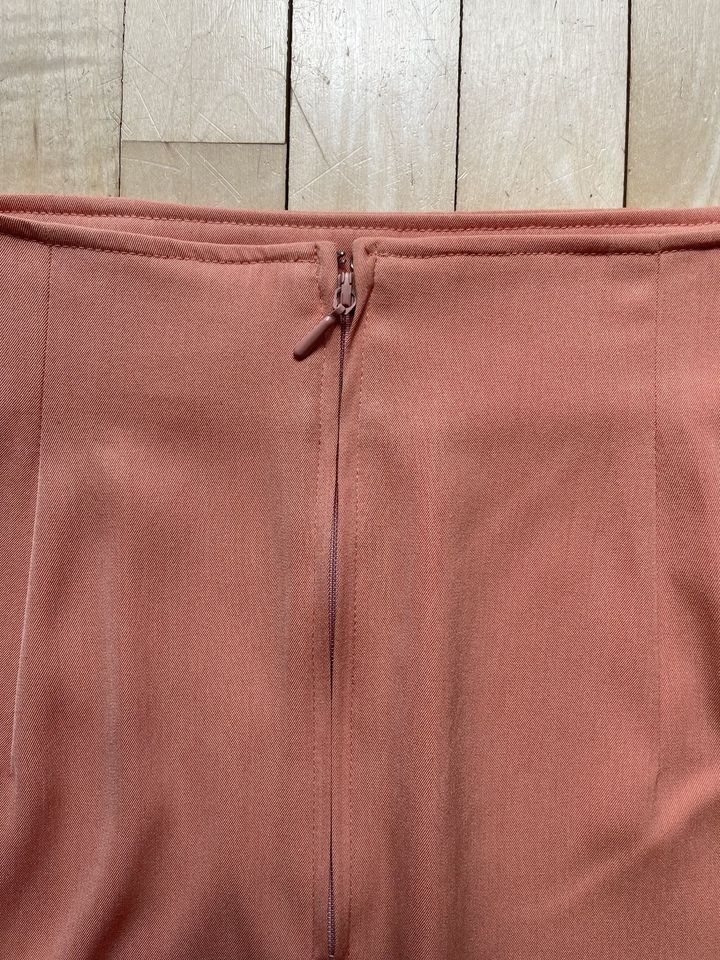 Benetton Rock orange ital. Gr. 42, dt. Gr. 36 Stiftrock wie neu in Hamburg