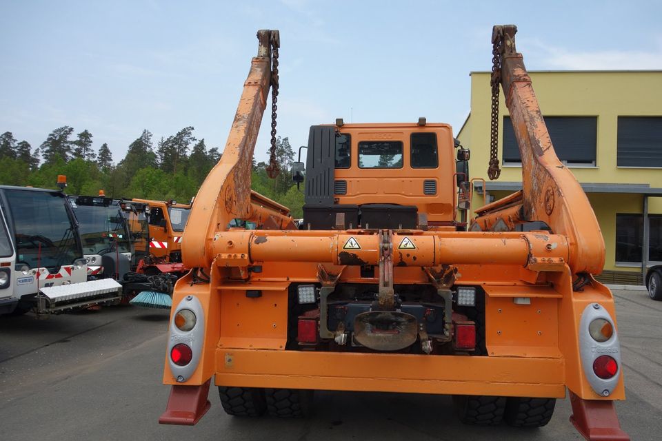 Iveco Trakker 18.270 Absetzkipper 4x4 Kommunal inkl. MWST in Wendelstein