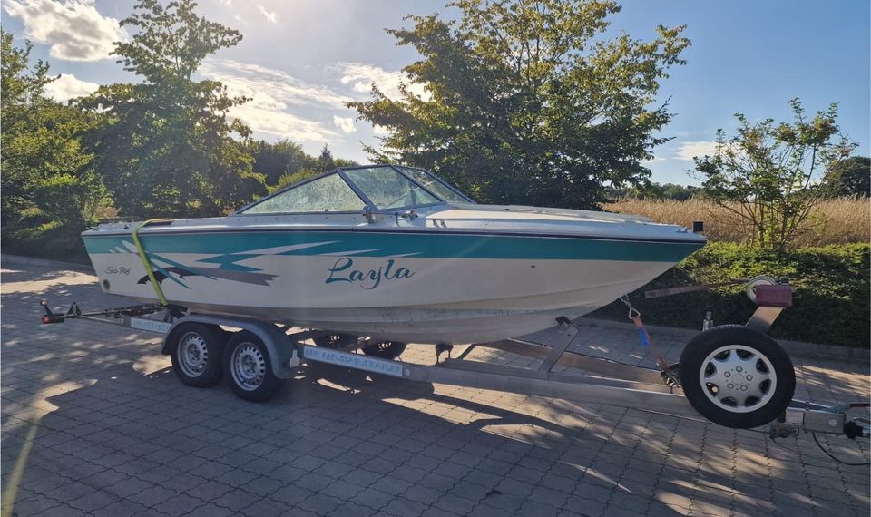 Sea Ray SRV 195 5,8L V8 Motorboot Sportboot inkl Trailer in Hamburg