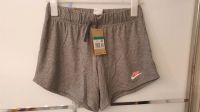 Nike Shorts Mädchen Neu Gr XL 150- 166cm Brandenburg - Oderberg Vorschau